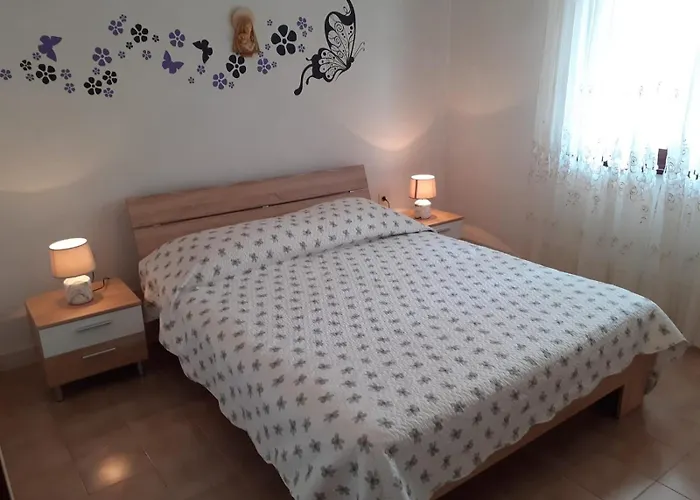 Mary Apartment